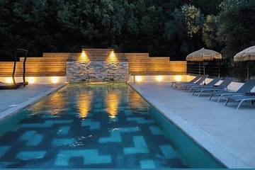 Gîte pour 3 personnes, avec piscine à Pietracorbara