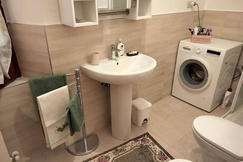 Grandma's House - Deluxe Room (2 Adults + 1 Child) in Casola in Lunigiana, Parco Regionale delle Alpi Apuane