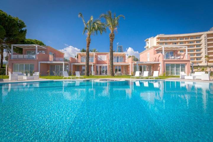 Residence per 7 persone, con terrazza e piscina nonché giardino e panorama - 1