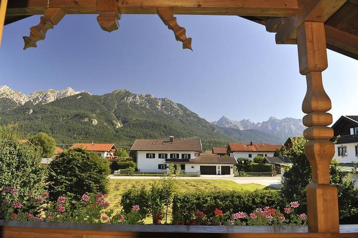 Ferienwohnung für 4 Personen, mit Balkon und Ausblick in Wallgau - 3