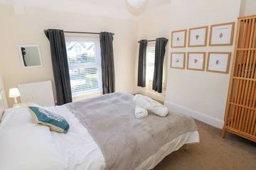 Cottage for 8 People in Swansea region, Photo 1
