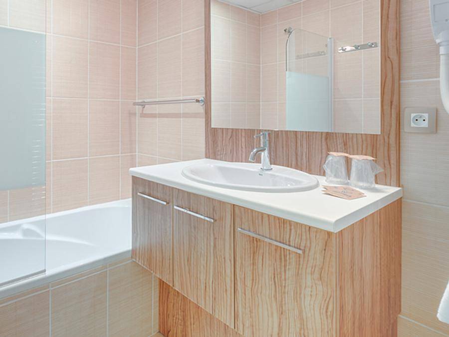 Résidence Le Domaine de Camiole - Vacancéole - Studio 2 personnes - 21 m² in Callian, Région de Draguignan
