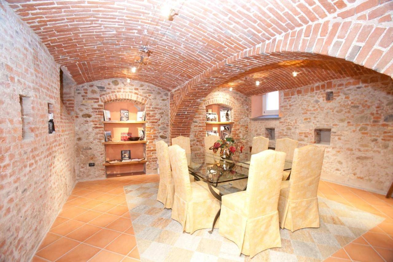 Hotel Palazzo Di Mezzo in Carrù, Province de Coni