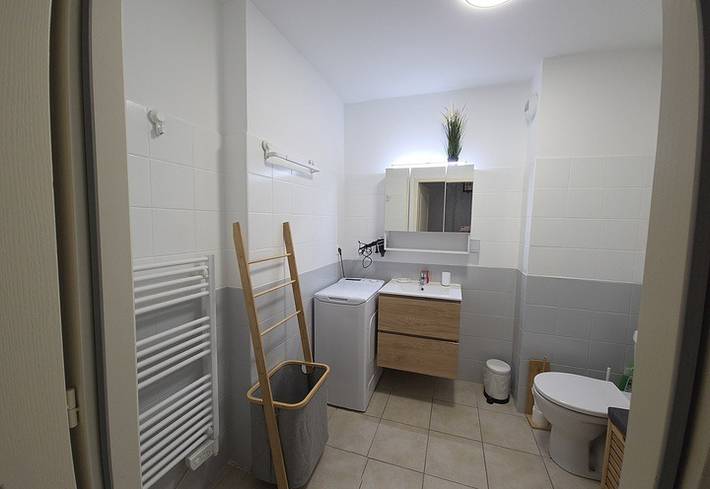 Ganze Wohnung, Ferienwohnung für 4 Personen mit Terrasse in L'Île-Rousse, Calvi und Umgebung