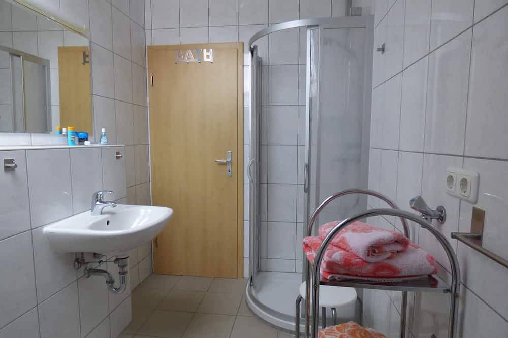 Ganze Wohnung, Gemütliches Ferienapartment mit malerischen Blick auf die Burg Hohnstein in Neustadt/Harz, Harzvorland