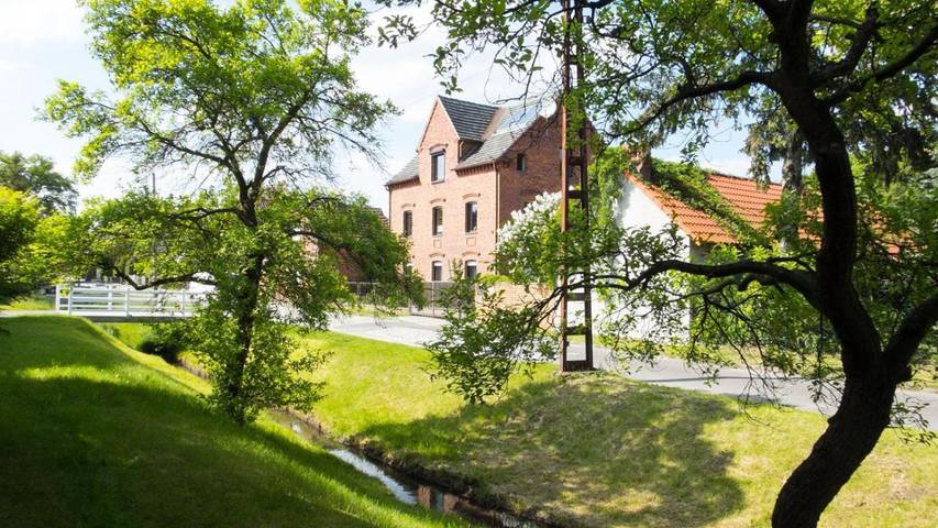 Ferienwohnung für 5 Personen, mit Terrasse und Garten sowie Sauna in Spremberg