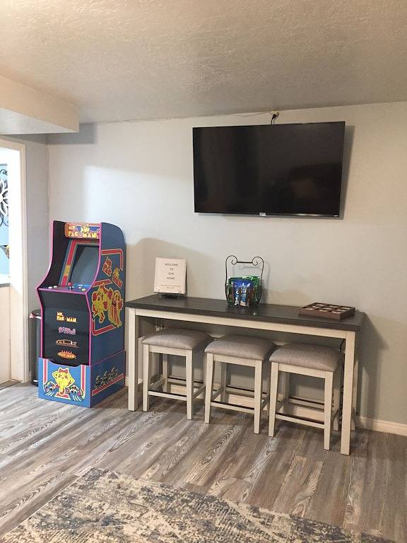 Awesome valley views, with all your home needs plus the “little extras” in Orem, Utah Lake