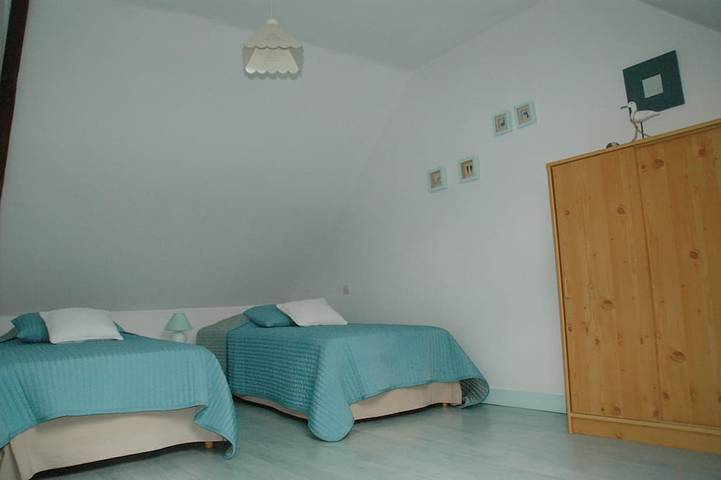 Gîte pour 4 personnes, avec jardin et terrasse à Quemper-Guézennec - 2