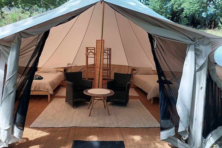 Gîte pour 2 personnes, avec piscine dans Crespin (Tarn)