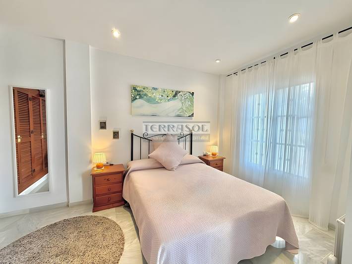 Casa Buganvilla in Vélez with sea views, Wi-Fi, and air conditioning in Caleta de Vélez, Vélez-Málaga