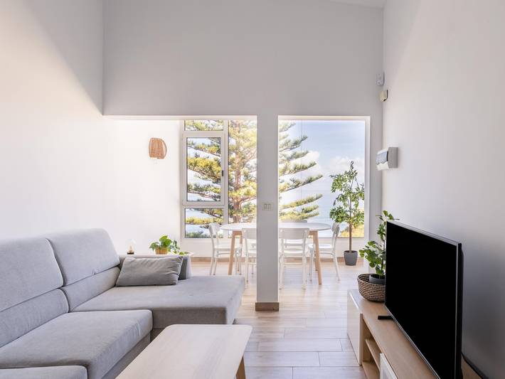Apartamento para 4 personas, con Vistas al mar y Piscina en Bajamar 
