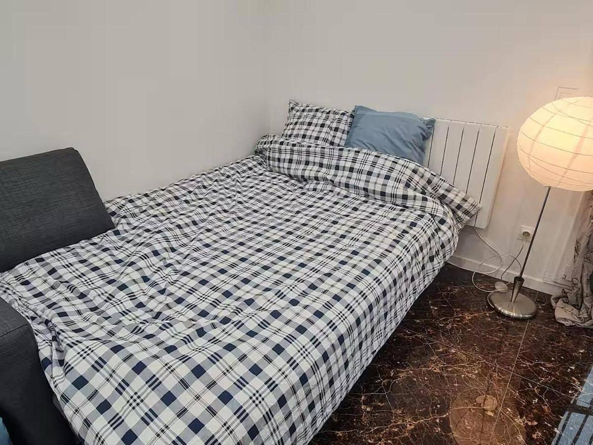 Triple Room in Villeparisis, Seine-et-Marne