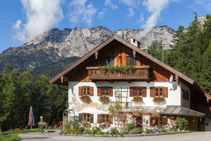 Bauernhaus für 6 Personen, mit Balkon und Terrasse sowie Garten im Berchtesgadener Land