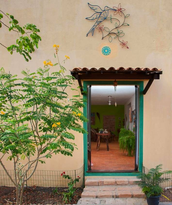 Alojamiento y desayuno para 3 personas, con vistas y sauna además de jardín y piscina - 1