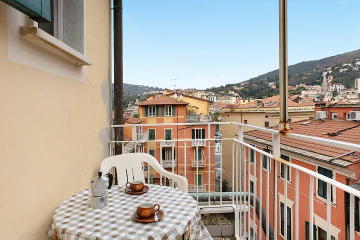 Ferienwohnung für 2 Personen, mit Balkon in Lerici