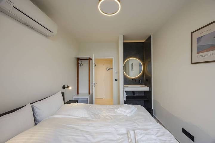 Ferienhaus-Eigenes Badezimmer in Chimay, Hennegau