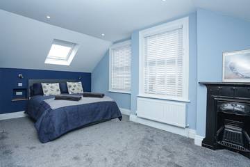 Holiday Home for 9 People in Broadstairs, Kent, Photo 2