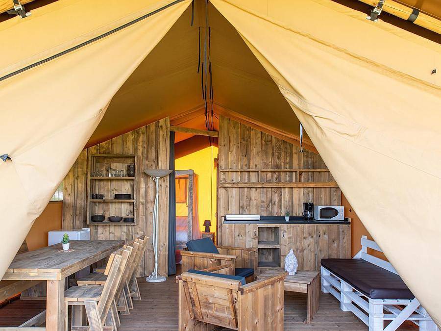 Camping Village Club L'Evasion  - Tent 6 persons - Safari without sanitary facilities in Puy-l'Évêque, Quercy