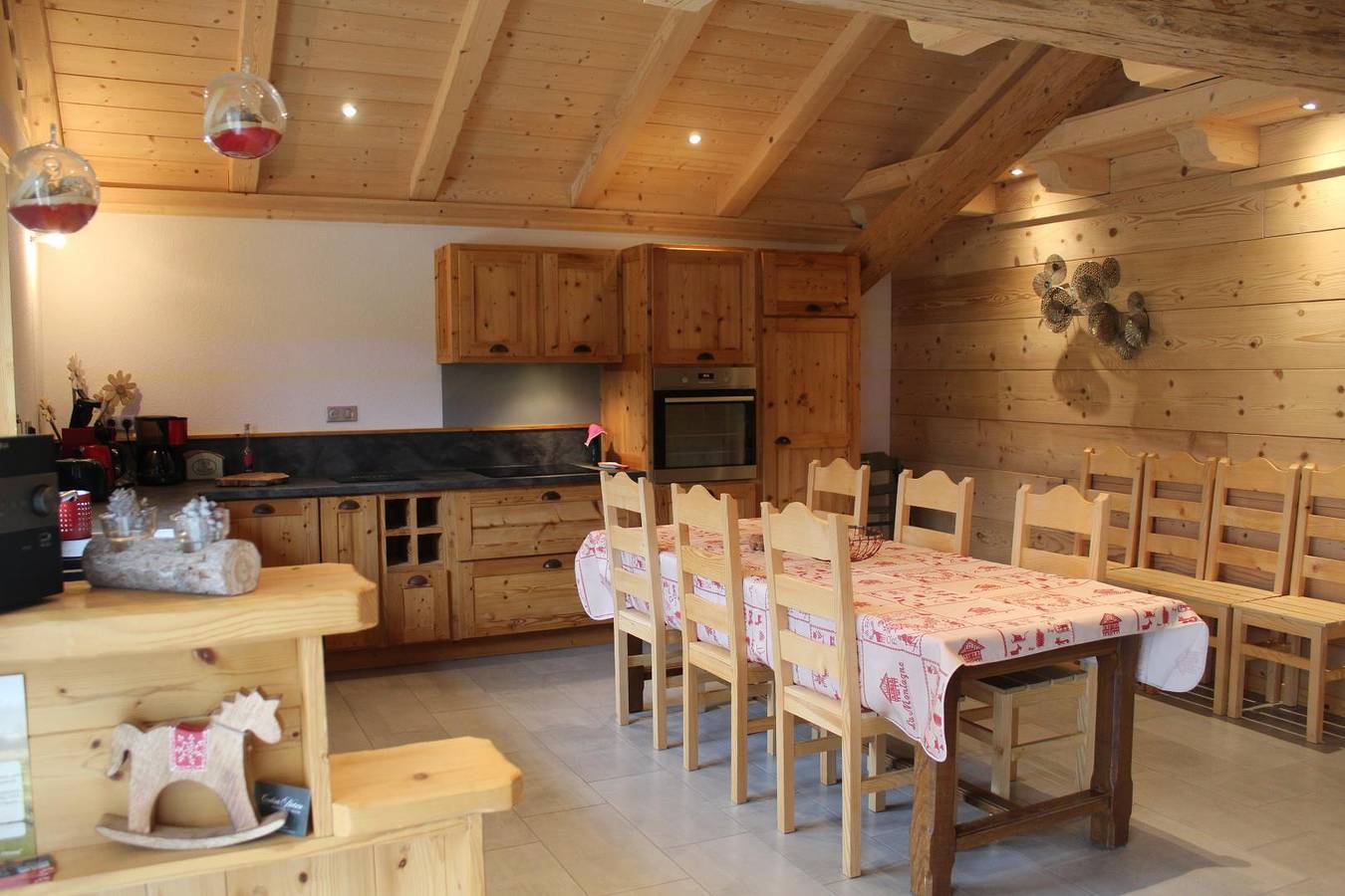 Gîte voor 6 personen met terras in Le Bizot, Doubs
