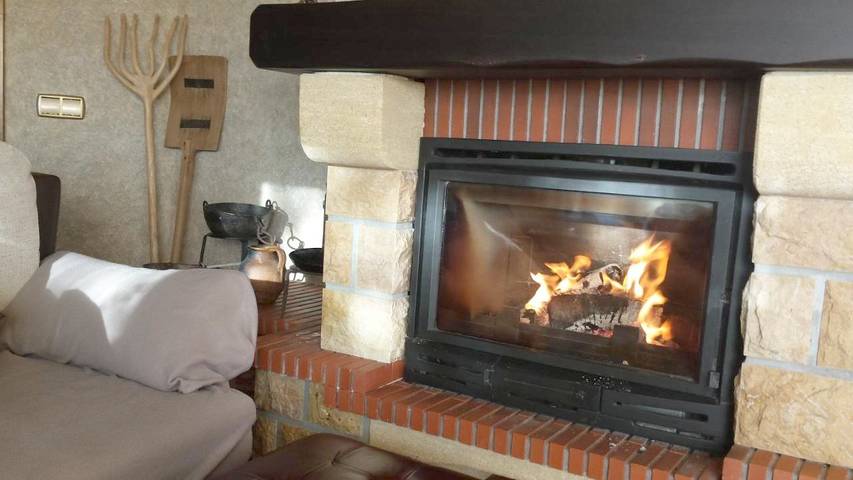 Maison de campagne pour 9 personnes, avec piscine ainsi que vue et jardin, animaux acceptés à Las Navas del Marqués - 2