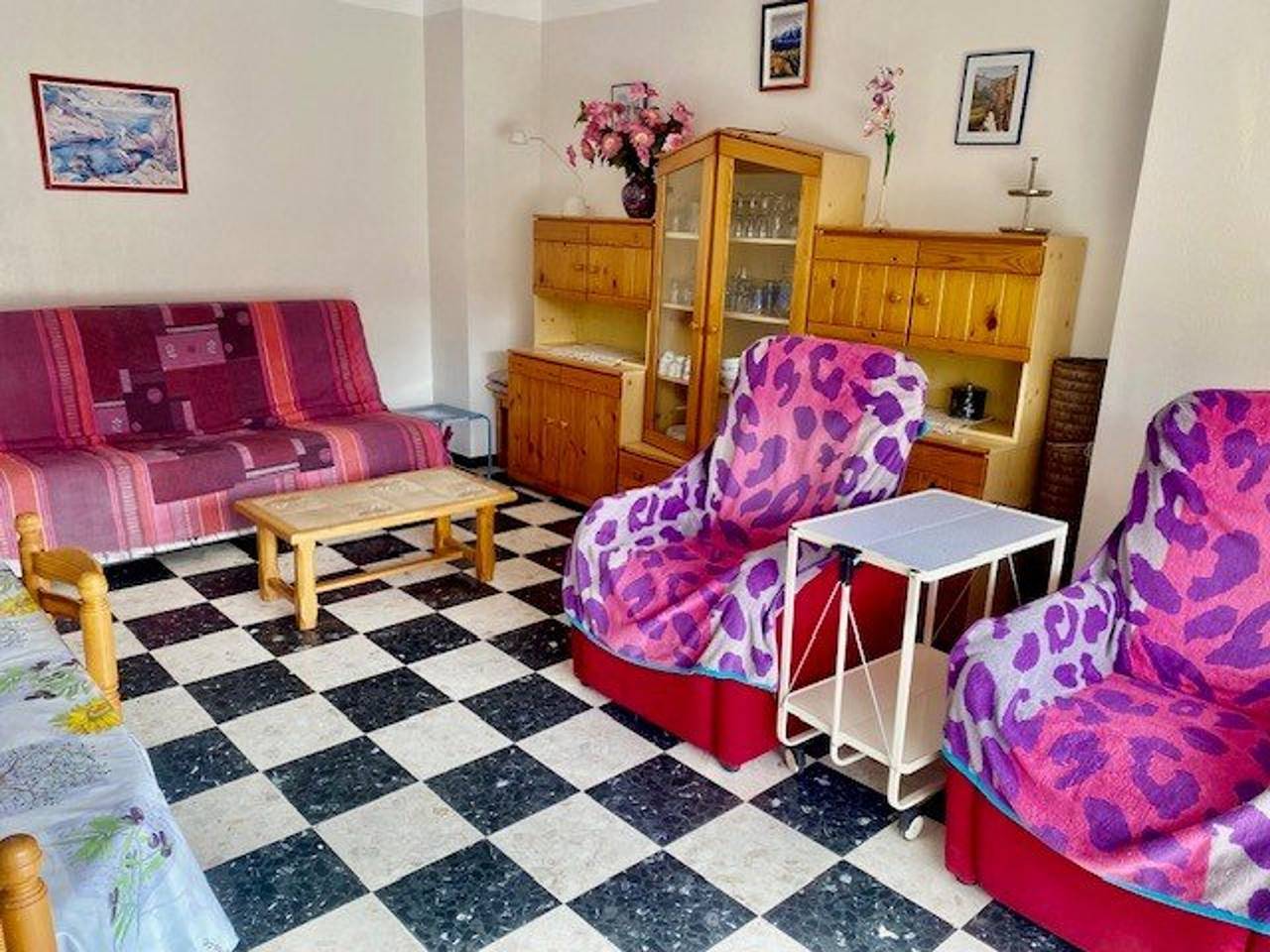 Ganze Wohnung, Gemütliche 68m² Wohnung mit Terrasse, 5 Schlafplätzen, Garage und Wlan in Amélie-les-Bains in Montbolo, Céret und Umgebung