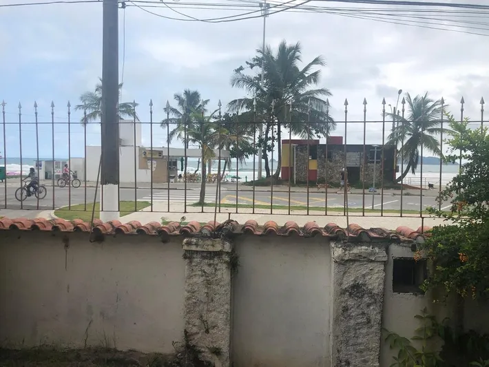 Casa vacanza per 13 persone, con panorama e balcone nonché giardino - 1