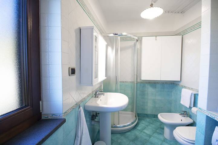 Appartement entier, Scalinatella: Comfort Sea-sunset View Apartment in Villa Titina in Forio, Ischia