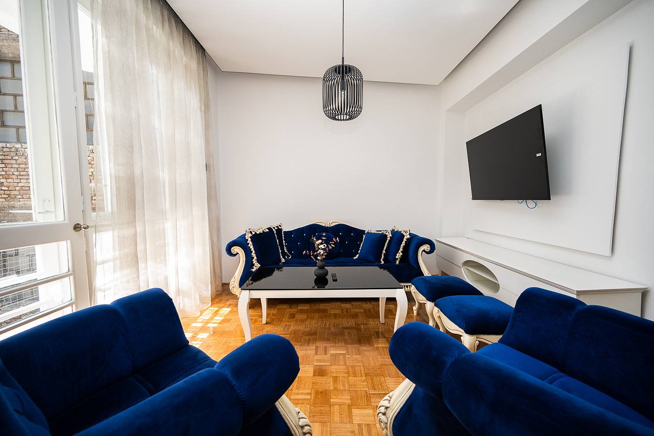 Entire apartment, Design 114m2 Three-Bedroom Apartment - Main Street in Sarajevo, Bosnia and Herzegovina