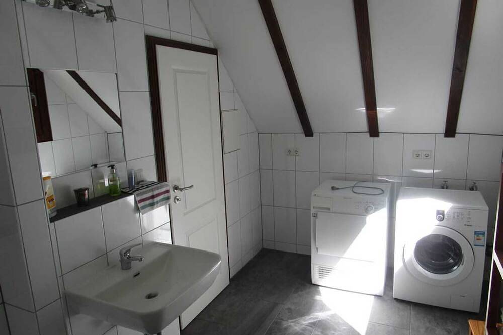 Ferienhaus im Grünen (mit E-Auto Ladesäule) - Ferienhaus im Grünen in Morsbach, Oberbergischer Kreis