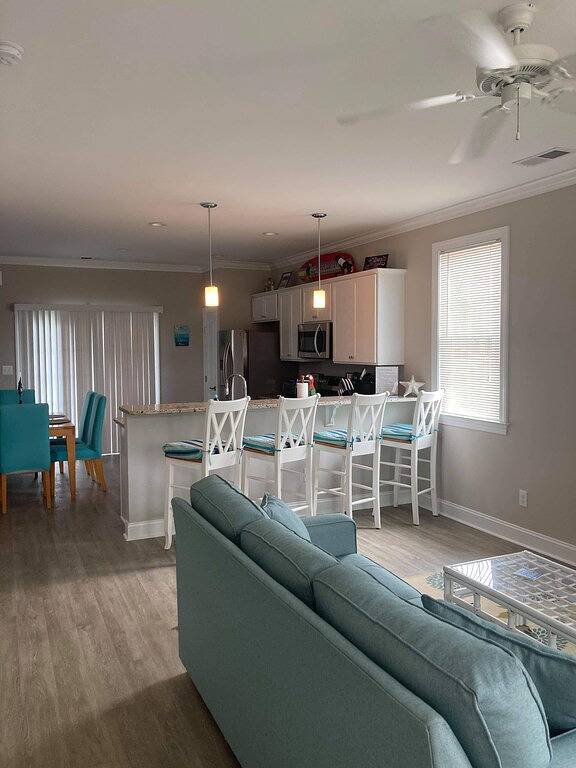 Vacation rental for 8 people, with balcony and pool in Atlantic Beach