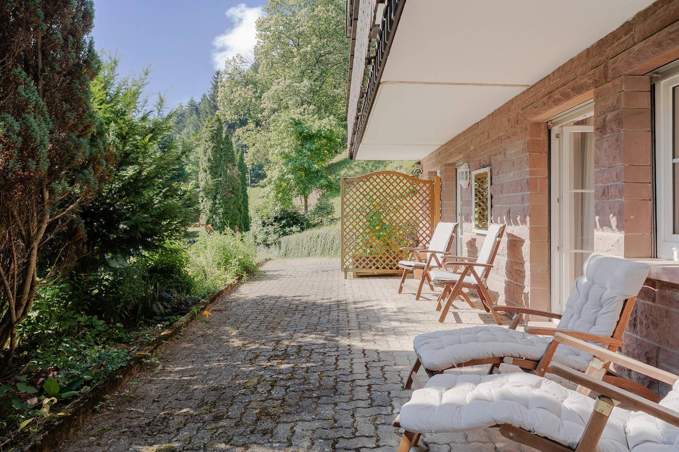 Ganze Wohnung, Apartment 'Rai Mattiss' mit Bergblick, privater Terrasse und Wlan in Oberharmersbach, Mittlerer Schwarzwald