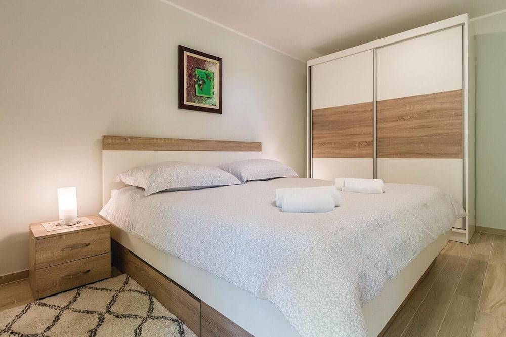 Geheel appartement, Geweldig appartement met 2 slaapkamers. in Kanfanar, Centraal Istrië