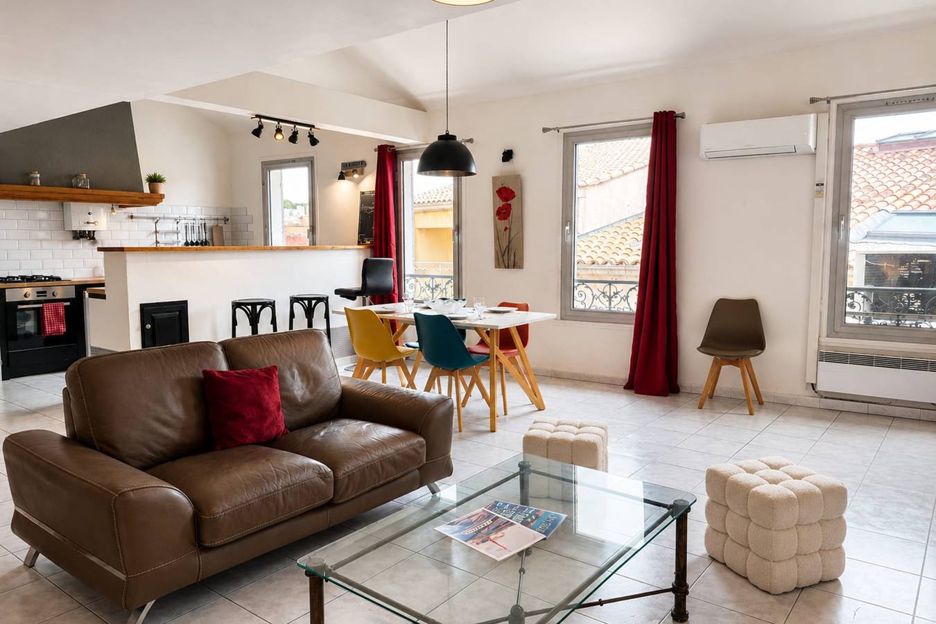Appartement entier, Duplex lumineux - Vieux Port - 2 ch - Clim in La Ciotat, Région de Marseille
