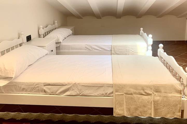 Location de vacances pour 4 personnes, avec terrasse et jardin dans San Martin Sarroca - 3