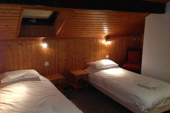 Fabulous alpine chalet with jacuzzi, sauna and terrace. in La Chapelle-d'Abondance, Les Portes du Soleil