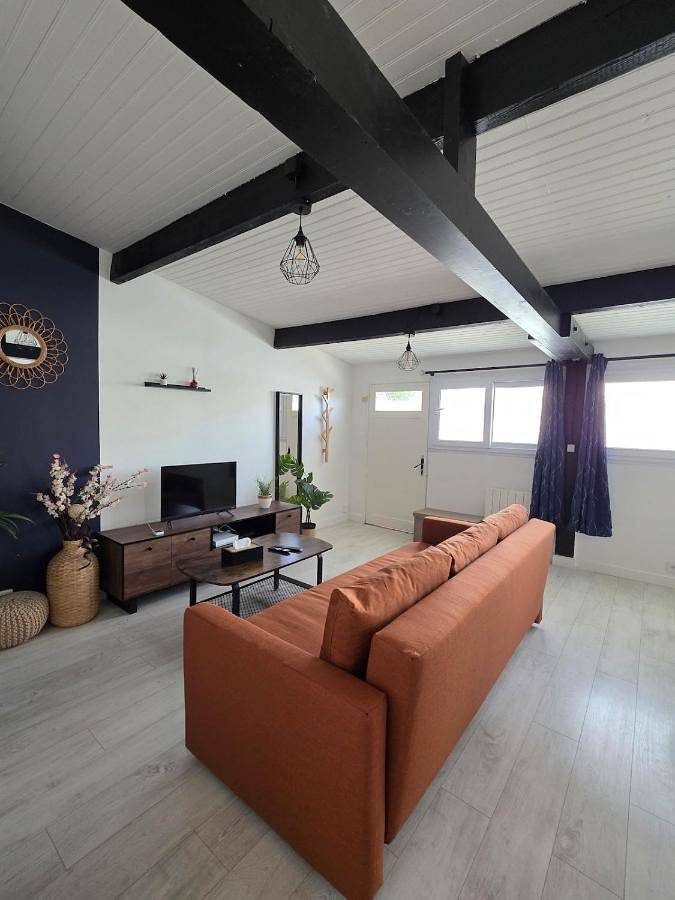 Gîte pour 5 personnes, avec terrasse, animaux acceptés à Pontault-Combault - 2