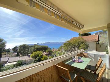 Gîte pour 4 personnes, avec terrasse dans Plage de la Madrague