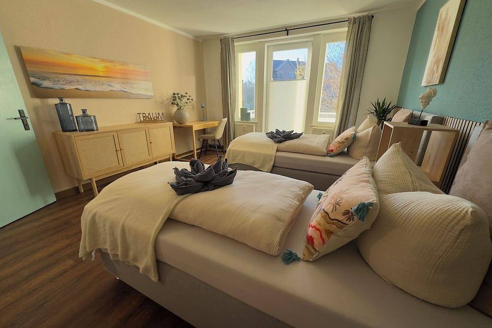 Ganze Wohnung, Ferienwohnung 2 im Beachhouse am Goitzschesee - strandnah & familienfreundlich in Bitterfeld, Bitterfeld-Wolfen