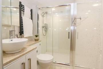 Log Cabin for 2 People in Ballater, Aberdeenshire, Photo 3