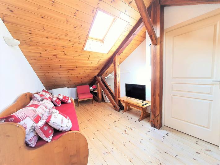 Ganze Wohnung, Ferienwohnung 'Charmant Duplex Pied De Pistes' mit Bergblick und Wi-Fi in Briançon, Serre Chevalier