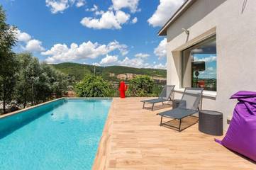 Gîte pour 10 personnes, avec piscine et jardin dans Rochetaillée-sur-Saône