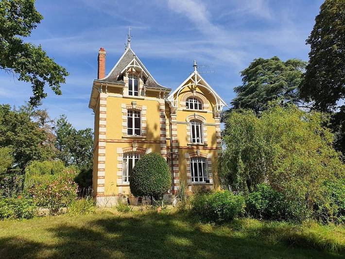 Villa pour 12 personnes, avec vue et piscine ainsi que jardin et terrasse