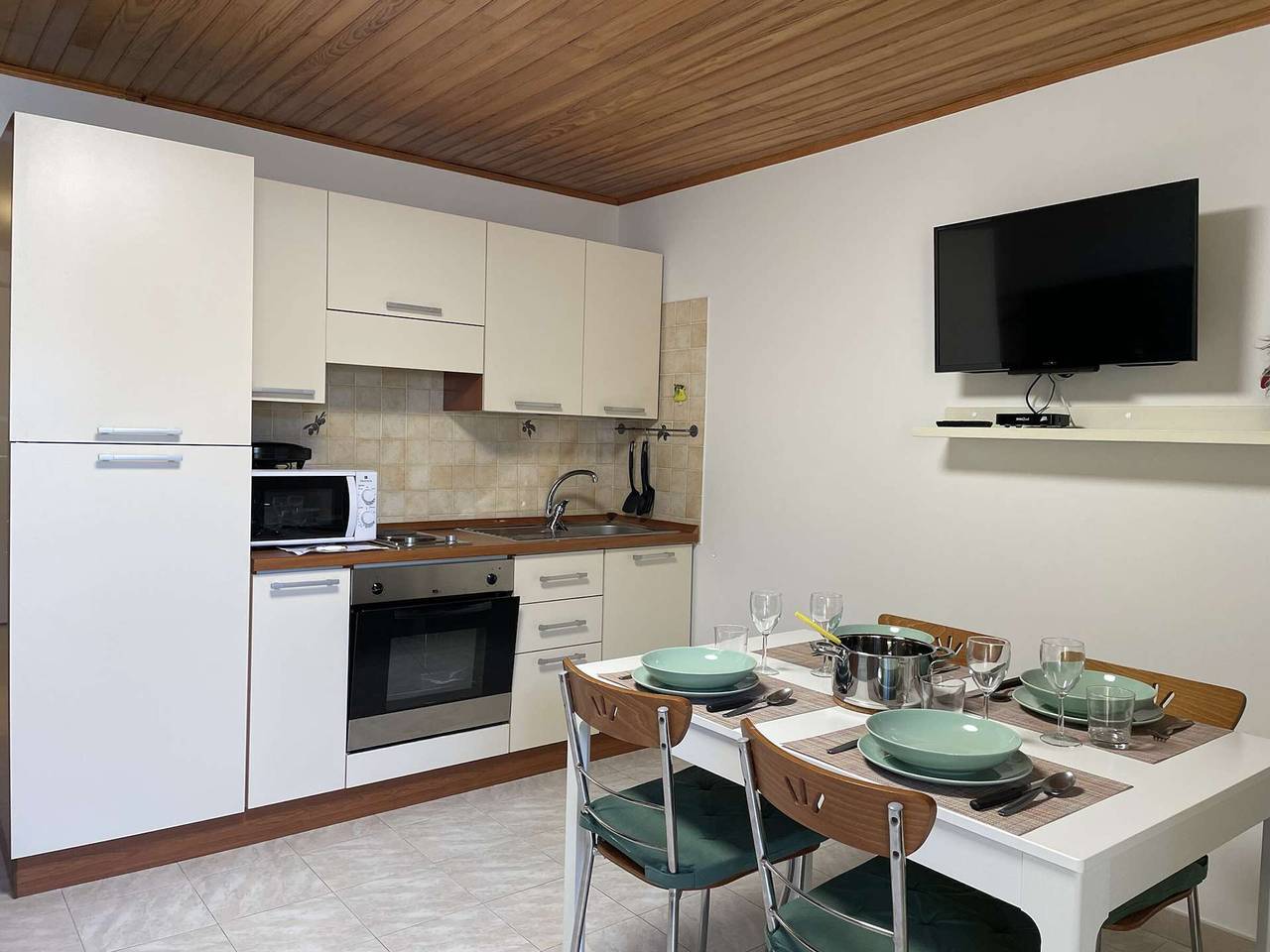 Appartement entier, Studio cosy à Montgenèvre pour 4 personnes avec parking privatif in Montgenèvre, Région de Briançon