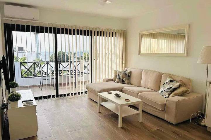 Ganze Wohnung, Frontline 1 Schlafzimmer Apartment in Puerto del Carmen, Tías