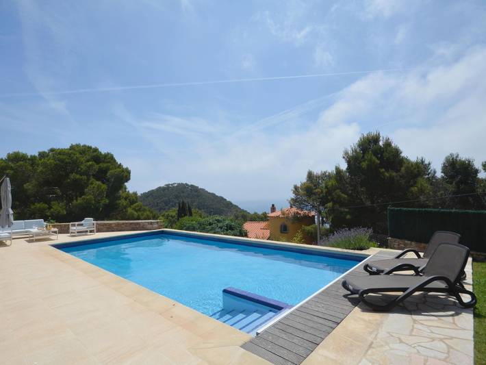 Chalet para 8 personas, con Terraza y Jardín en Provincia de Gerona - 2