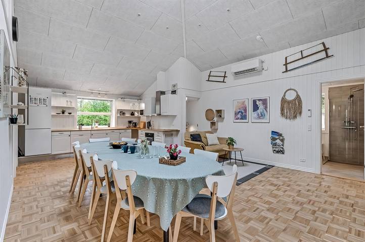 Pet friendly home in Spøttrup with Wifi in Ålbæk Strand, Limfjord in Westjütland