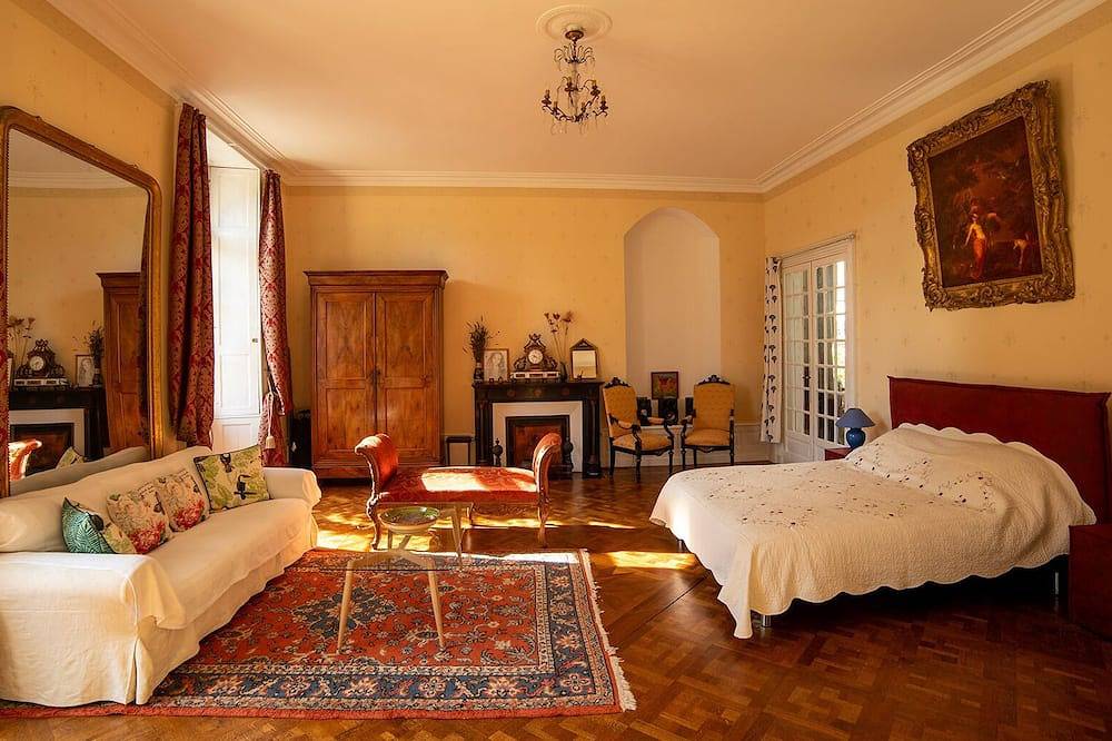 Suite familiale Belle Epoque in Fontenay-le-Comte