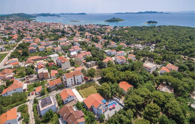 Ferienhaus für 8 Personen in Kostelj