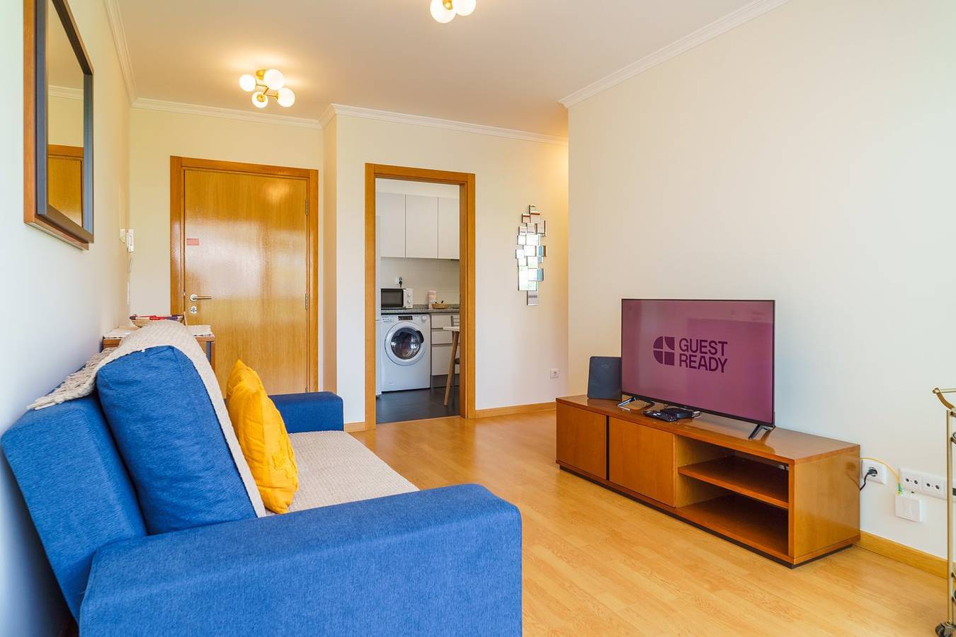 Apartamento entero, Guestready - Vista a la montaña con piscina in Caniço, Isla de Madeira