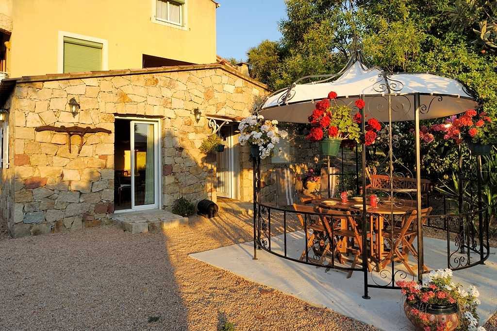 L'albitru in Peri, Ajaccio region